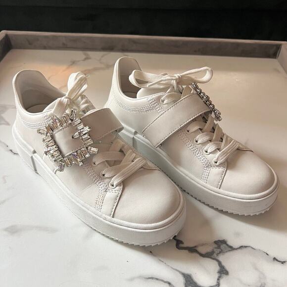 Stuart Weitzman White Shine Buckle Sneaker Size 6 - Picture 6 of 11